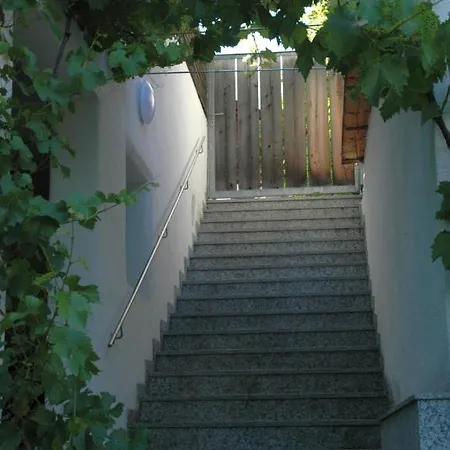 アパート Ualysses